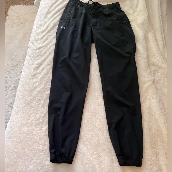Women’s Under Armor Joggers - Picture 1 of 6